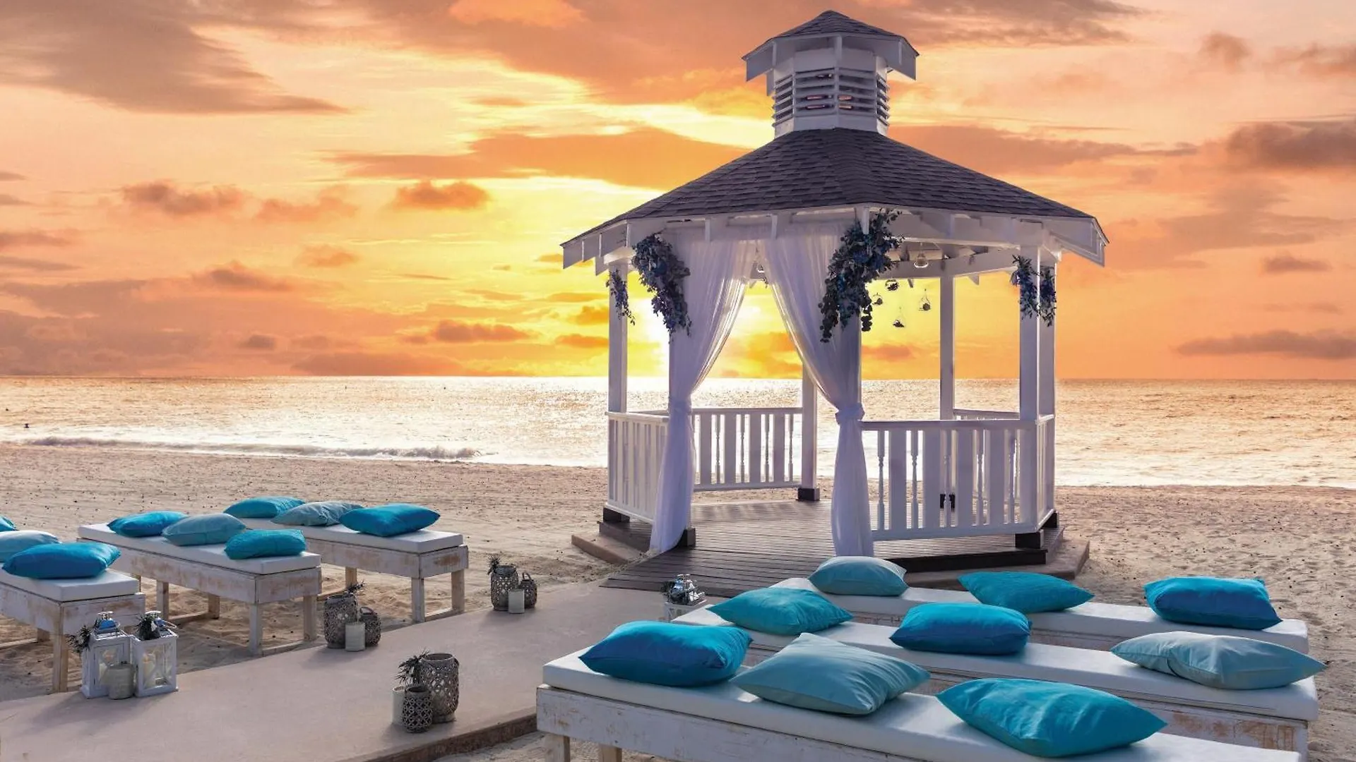 The Westin Grand Cayman Seven Mile Beach Resort & Spa West Bay