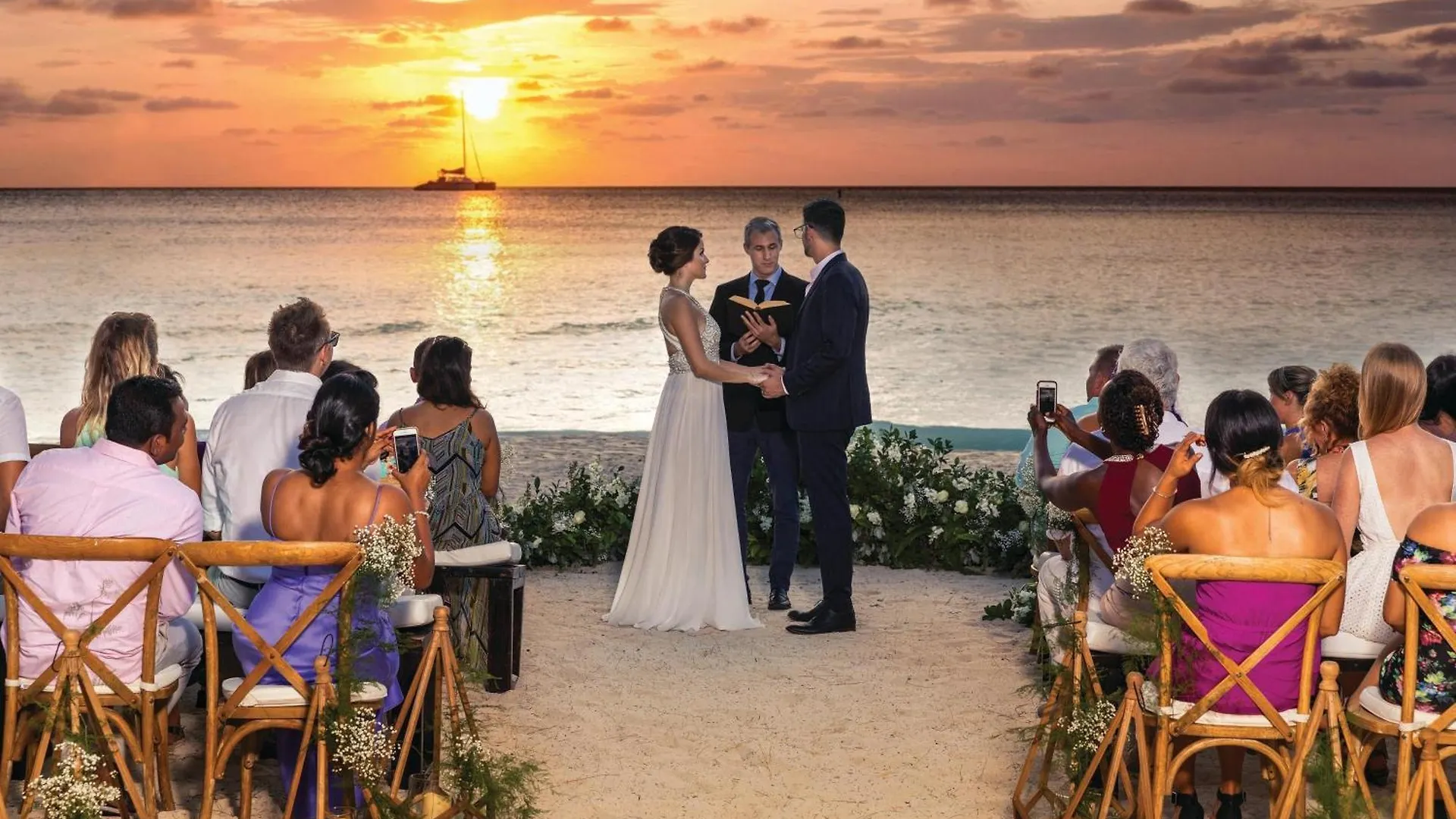 The Westin Grand Cayman Seven Mile Beach Resort & Spa West Bay 4*,  Cayman Islands