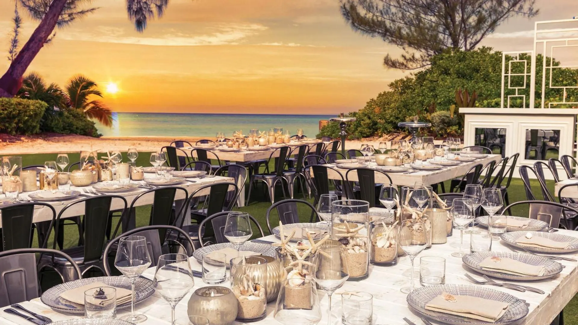 The Westin Grand Cayman Seven Mile Beach Resort & Spa West Bay 4*,