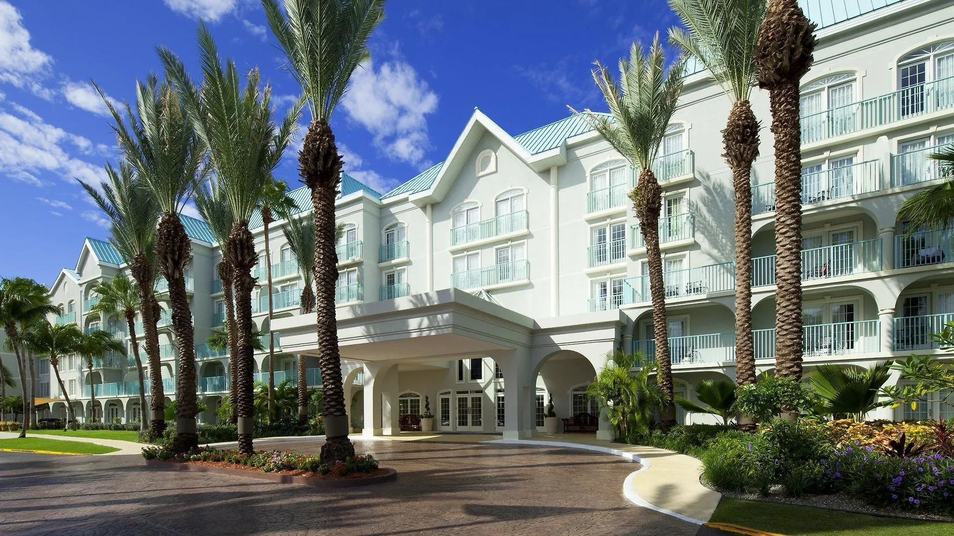 The Westin Grand Cayman Seven Mile Beach Resort & Spa West Bay 4*,