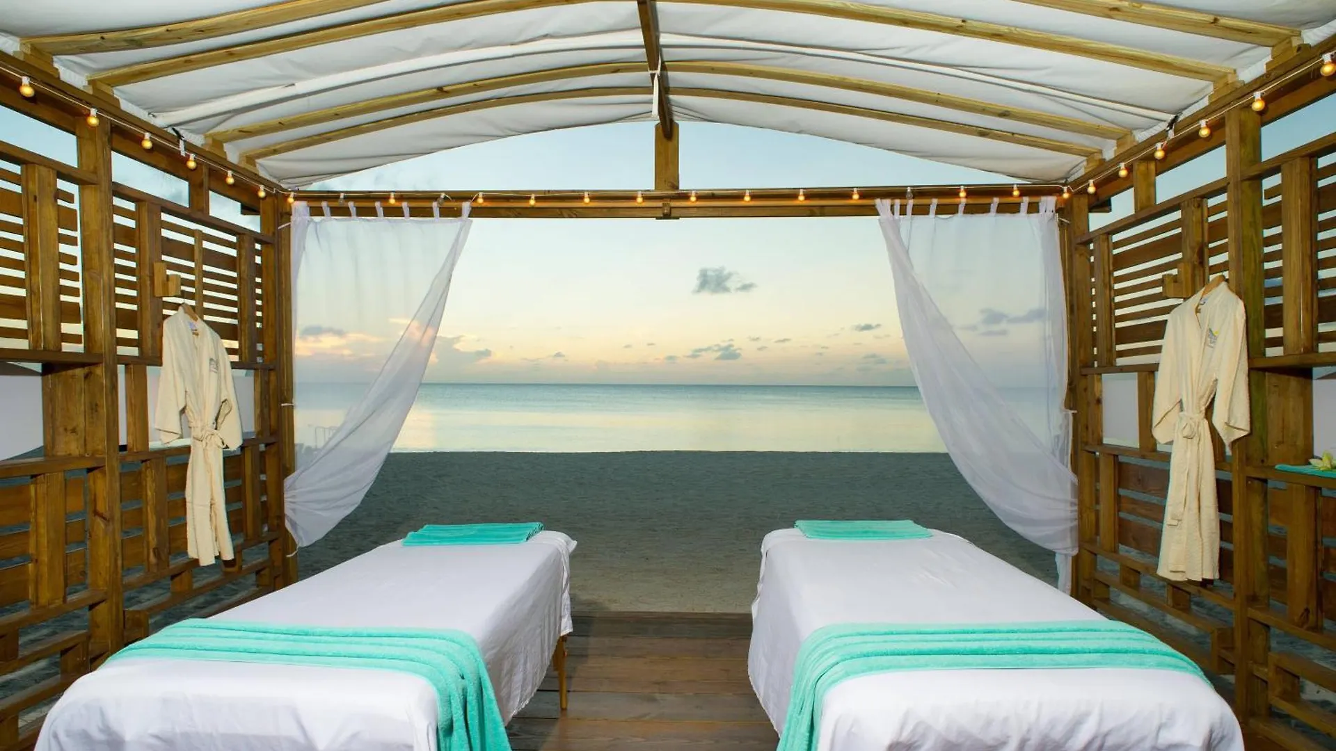 The Westin Grand Cayman Seven Mile Beach Resort & Spa West Bay